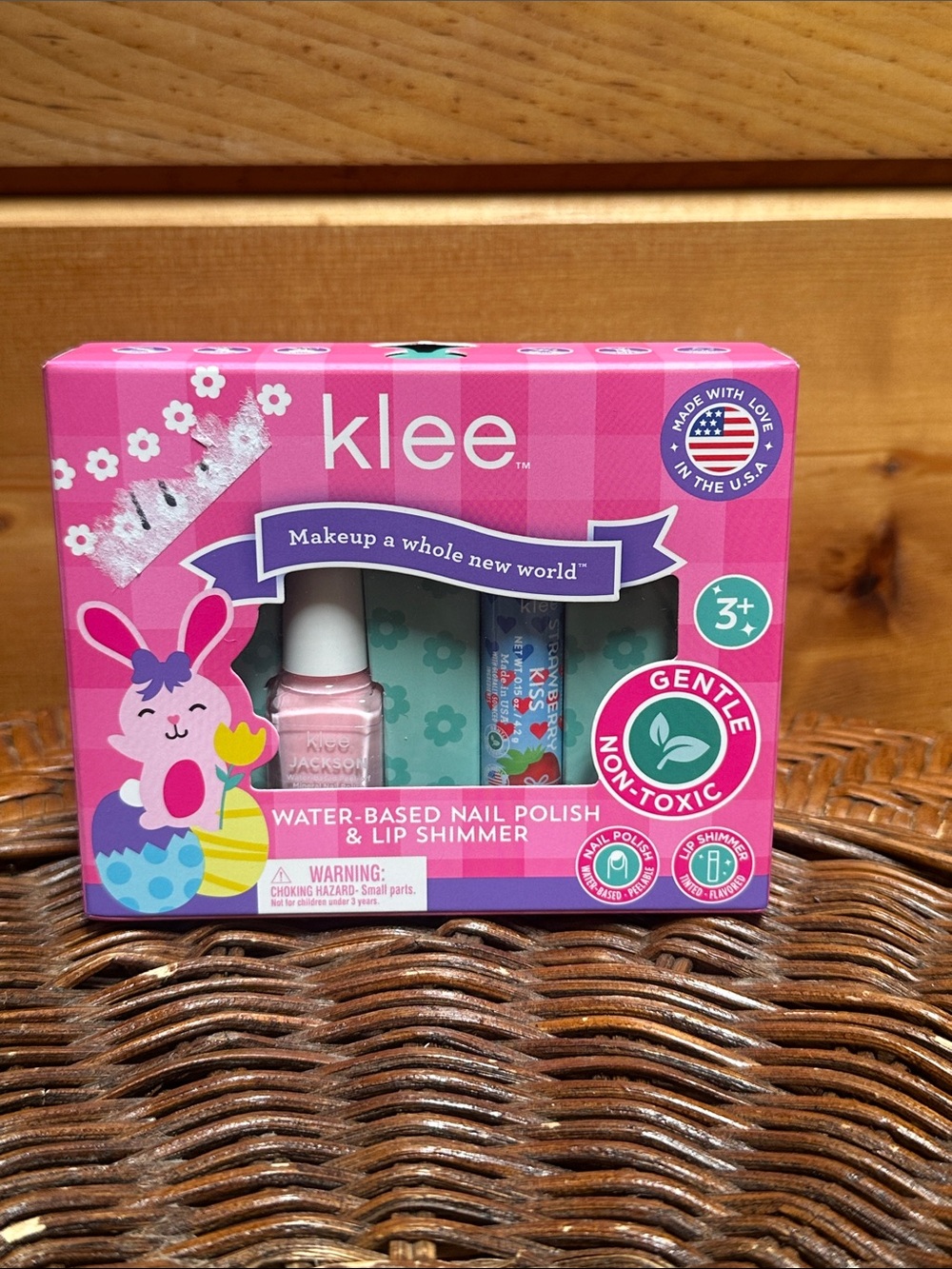 Klee Kids makeup kit nail polish mineral oil & chapstick Strawberry Hopping Pink
